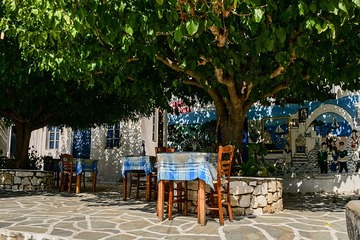 Paros